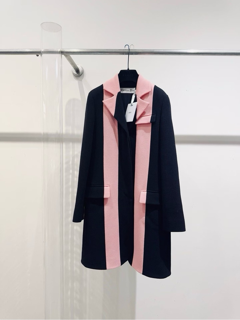 🚩steal Dior Black Coat with Pink Contrast Trim